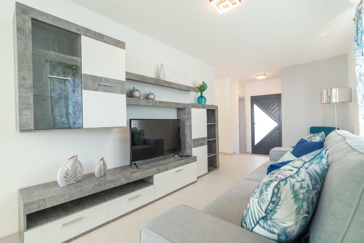 Casa Campos , Modern Two Bedroom House In Loreto Achada de Cima Екстериор снимка